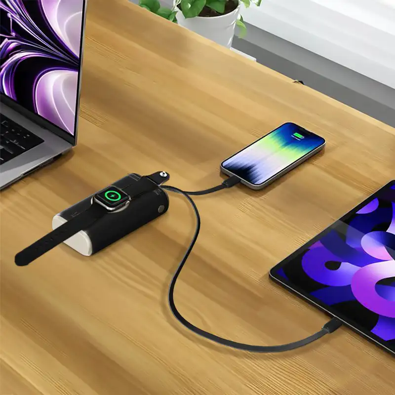 پاوربانک 10000 میلی آمپر ساعت لولو مدل Roma با کابل Type-C داخلی، شارژ سریع PD 30W و شارژر Apple Watch